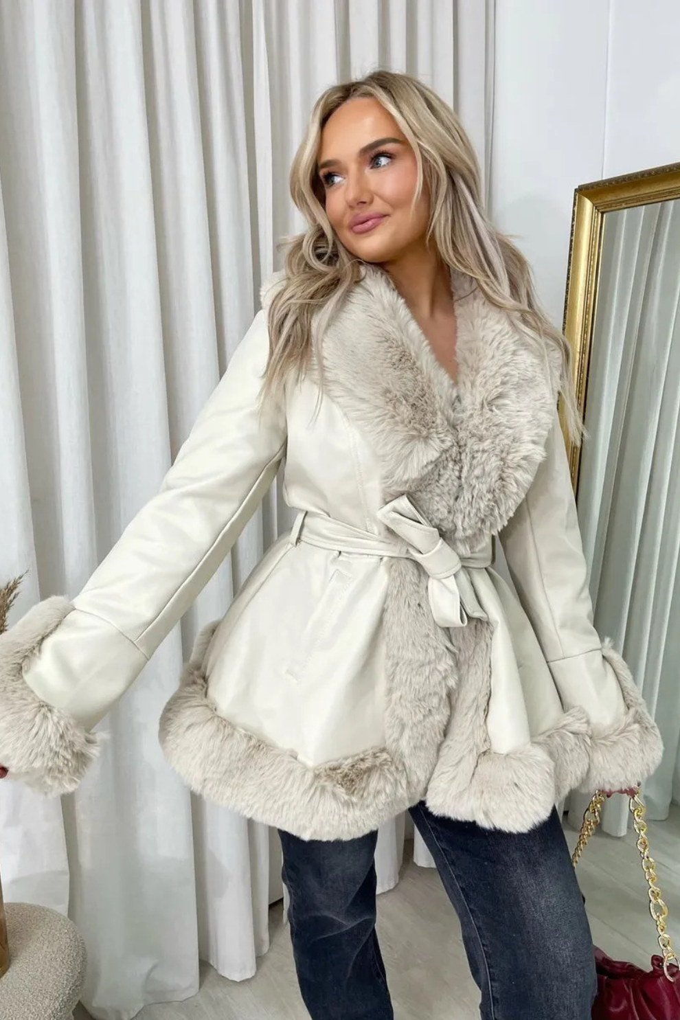 BLOOMORA® Fur Coat