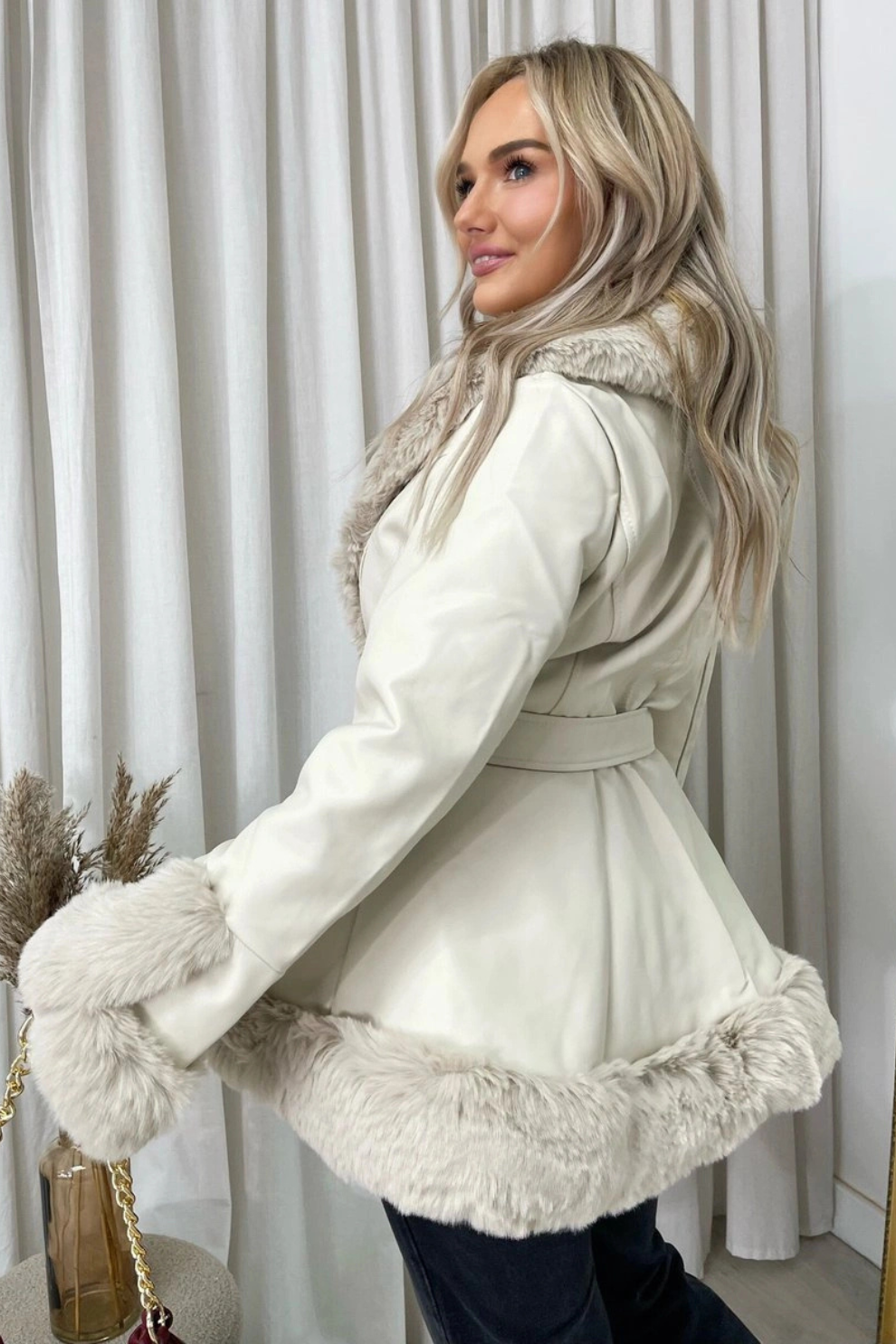 BLOOMORA® Fur Coat